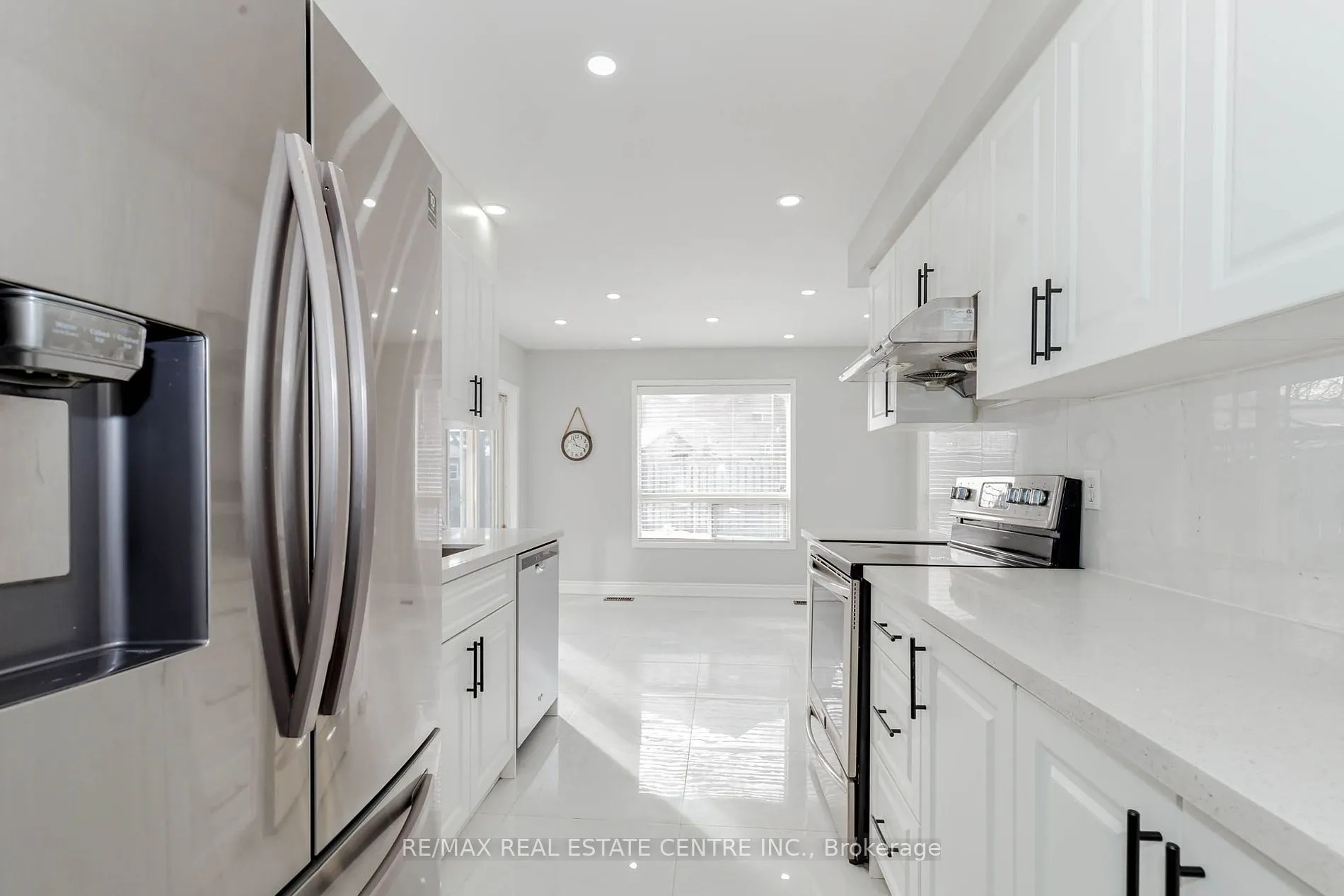 12 Tregate Cres W