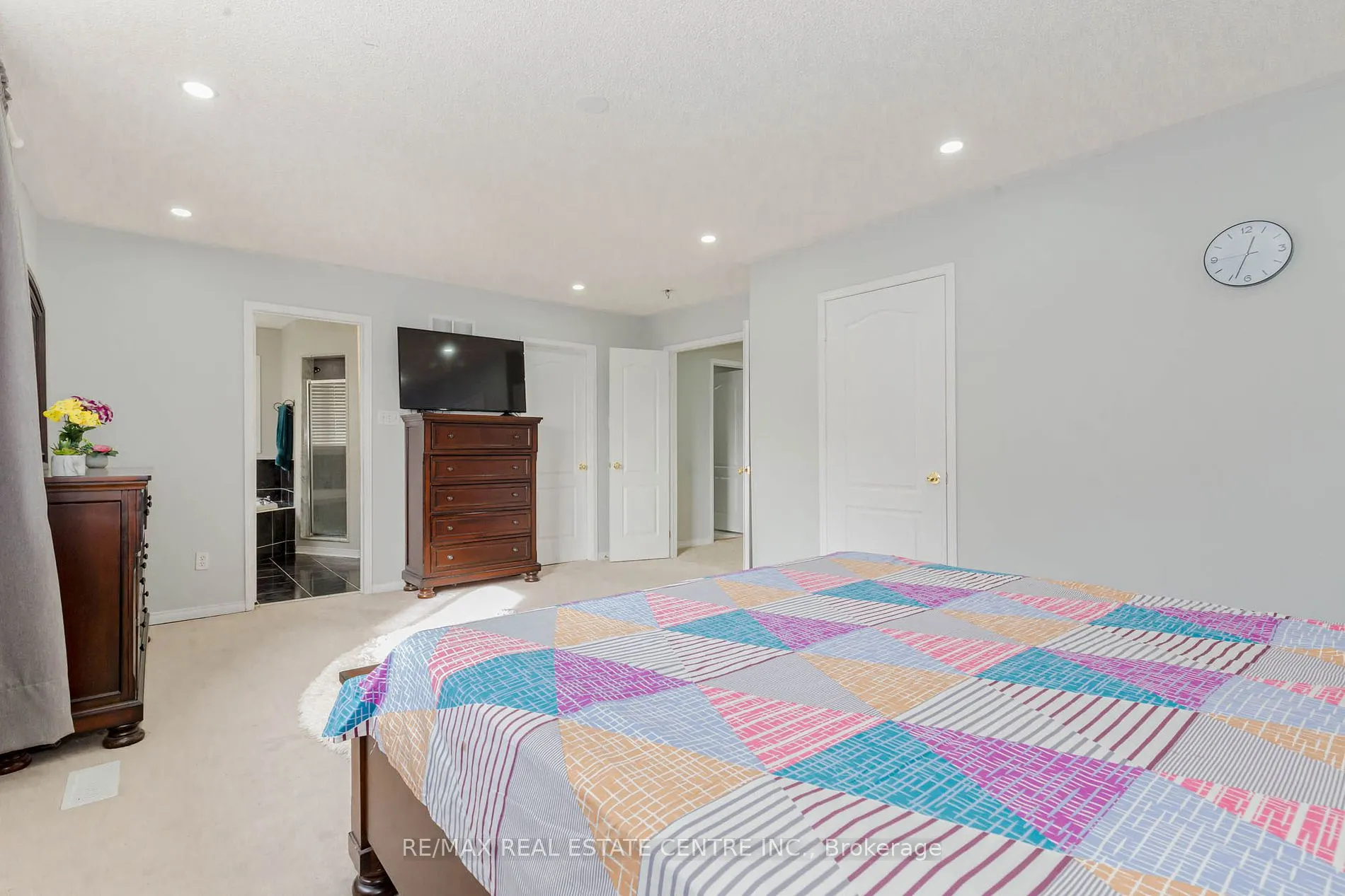 12 Tregate Cres W