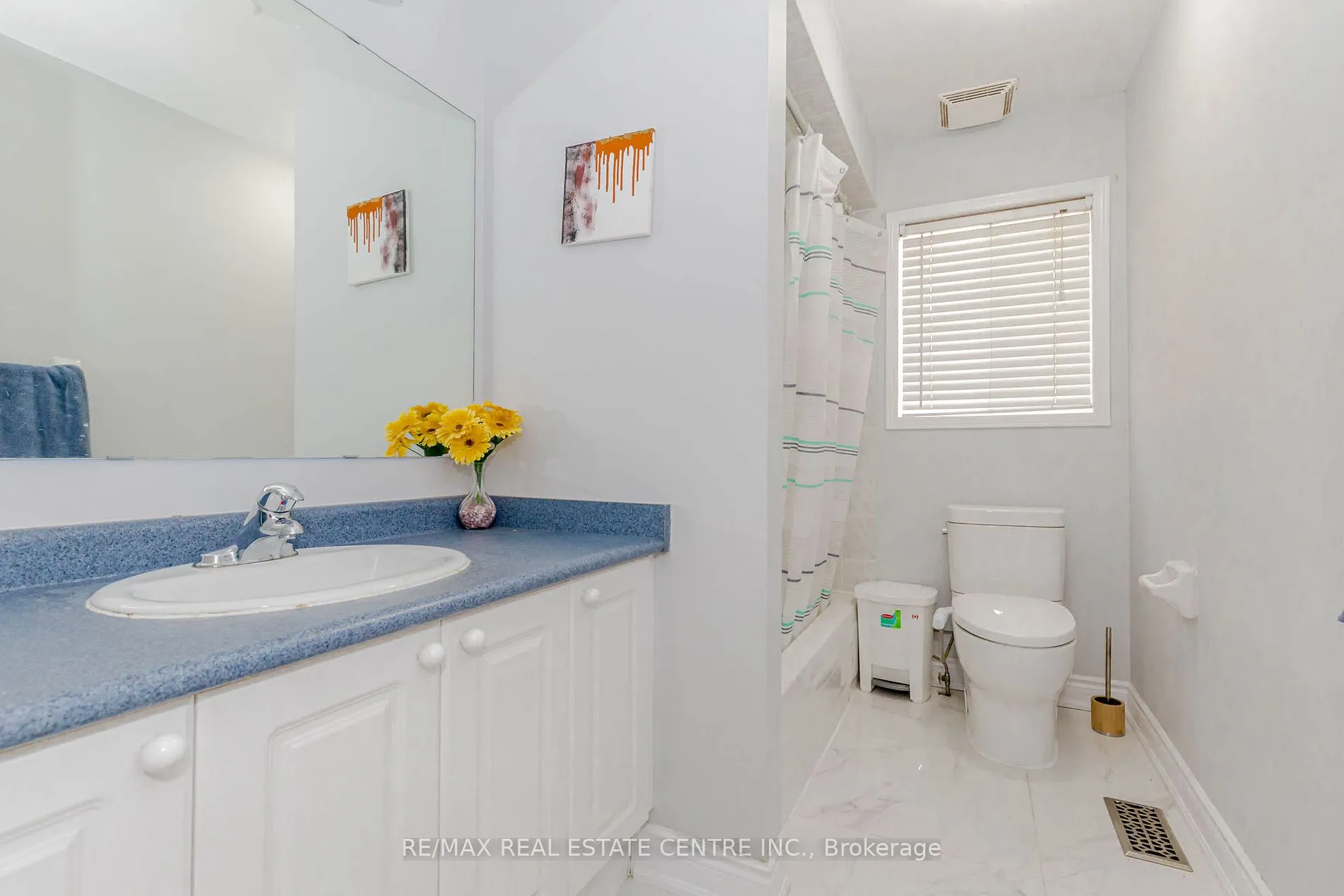 12 Tregate Cres W