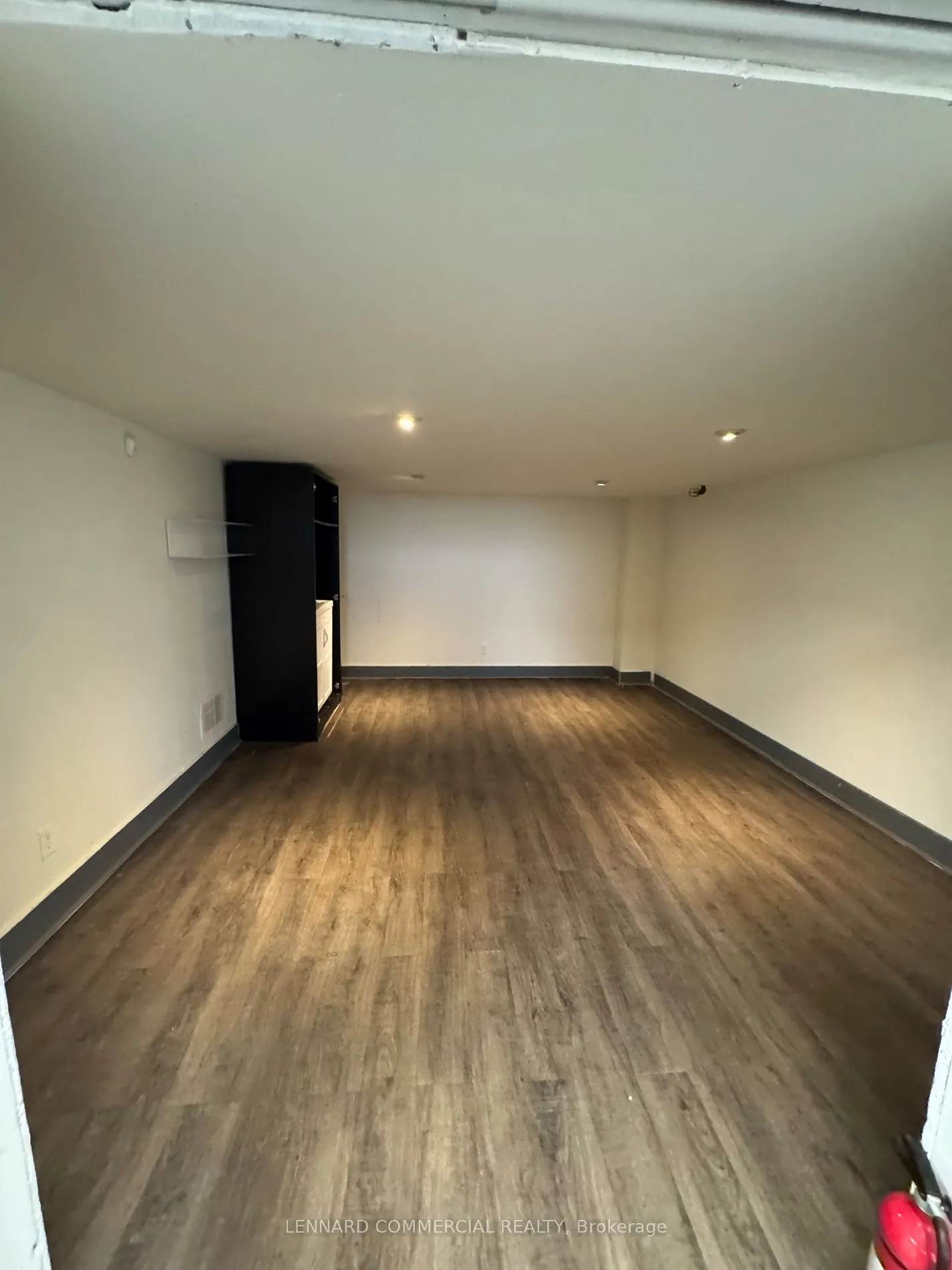 5 Adrian Avenue, #166