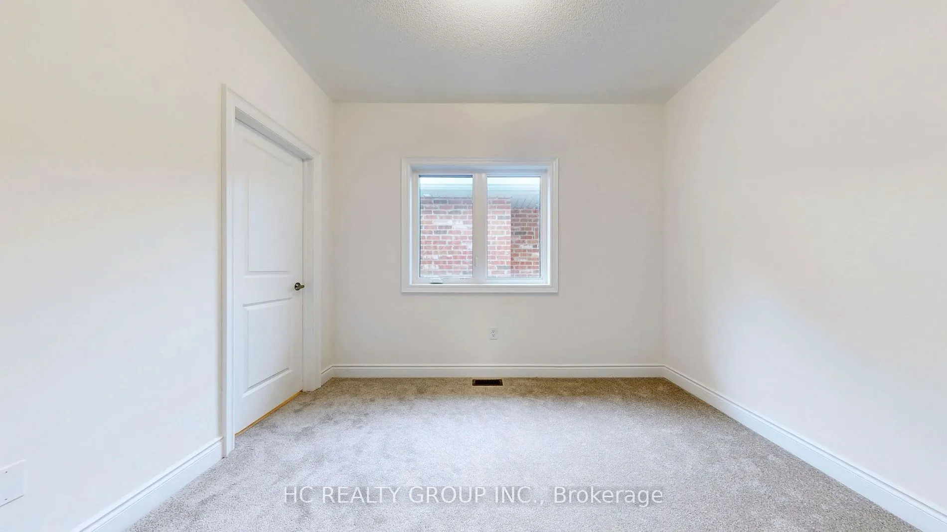 46 Dotchson Ave