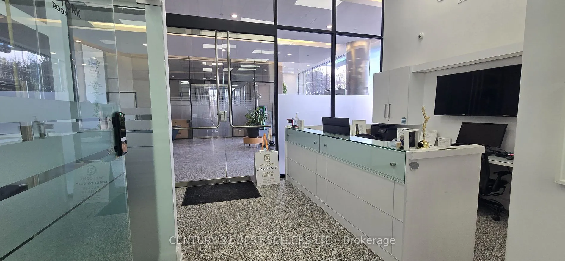 4 Robert Speck Parkway