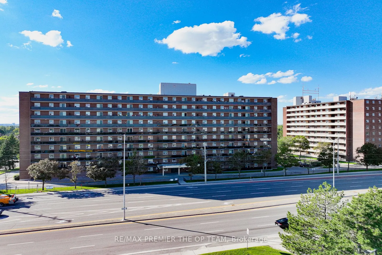 3533 Derry Rd E, #607