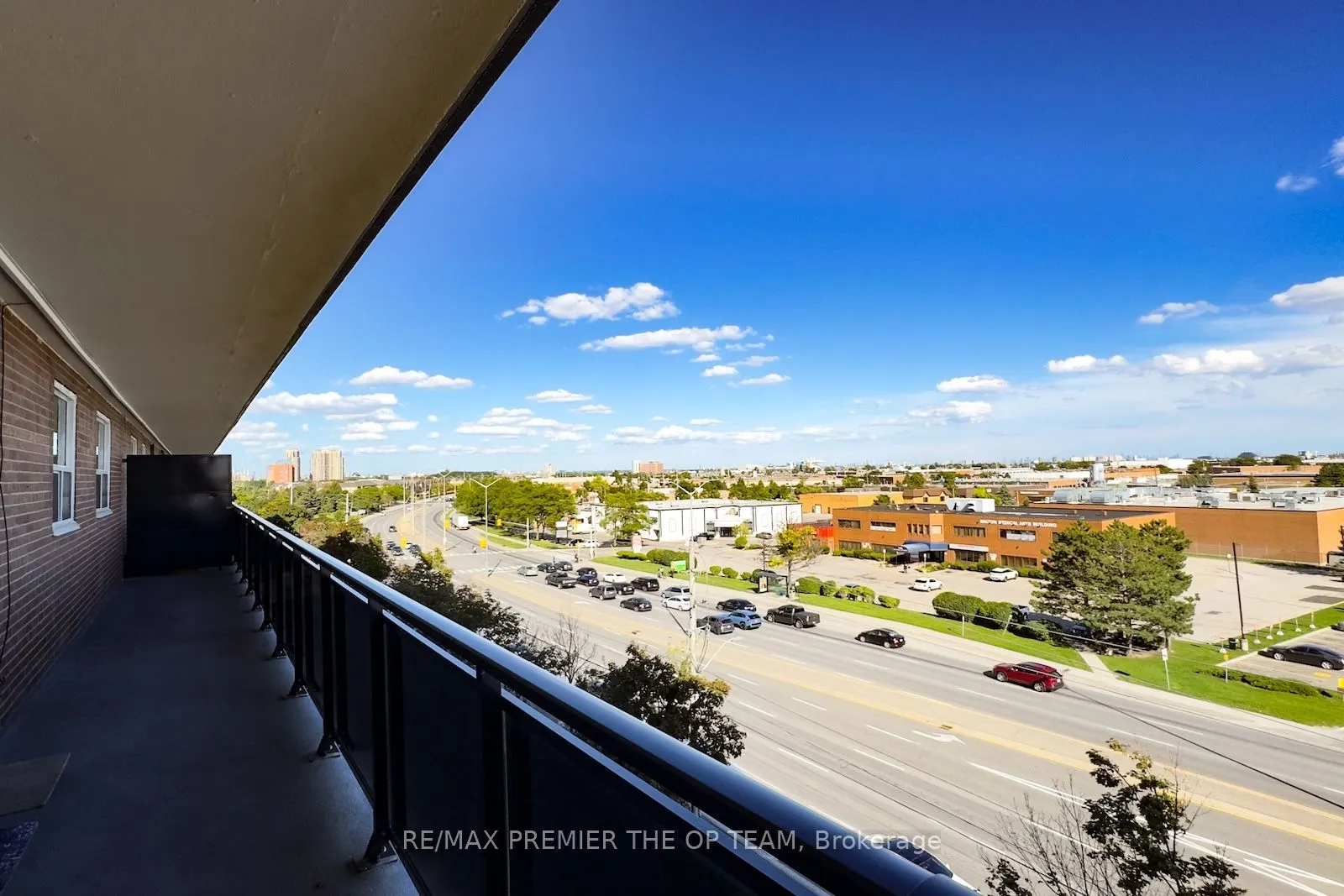 3533 Derry Rd E, #607