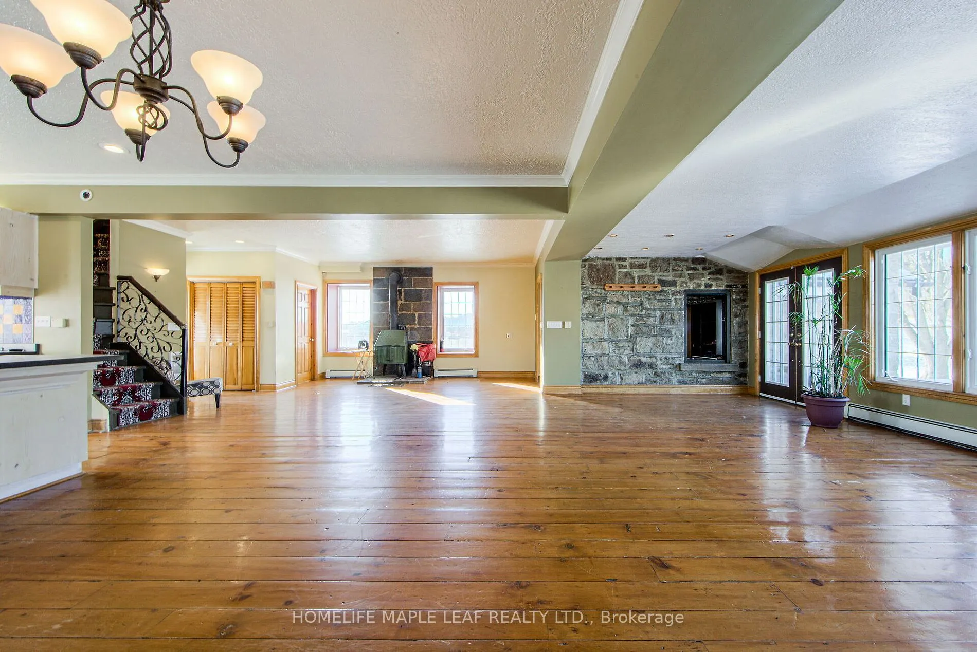 13422 Highway 7 Road