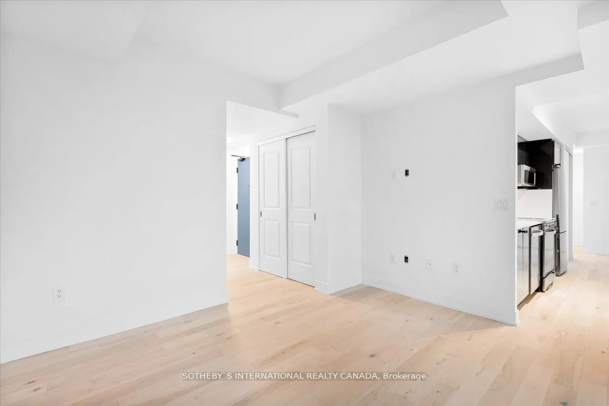 1063 Douglas Mccurdy Comm Circ, #1201