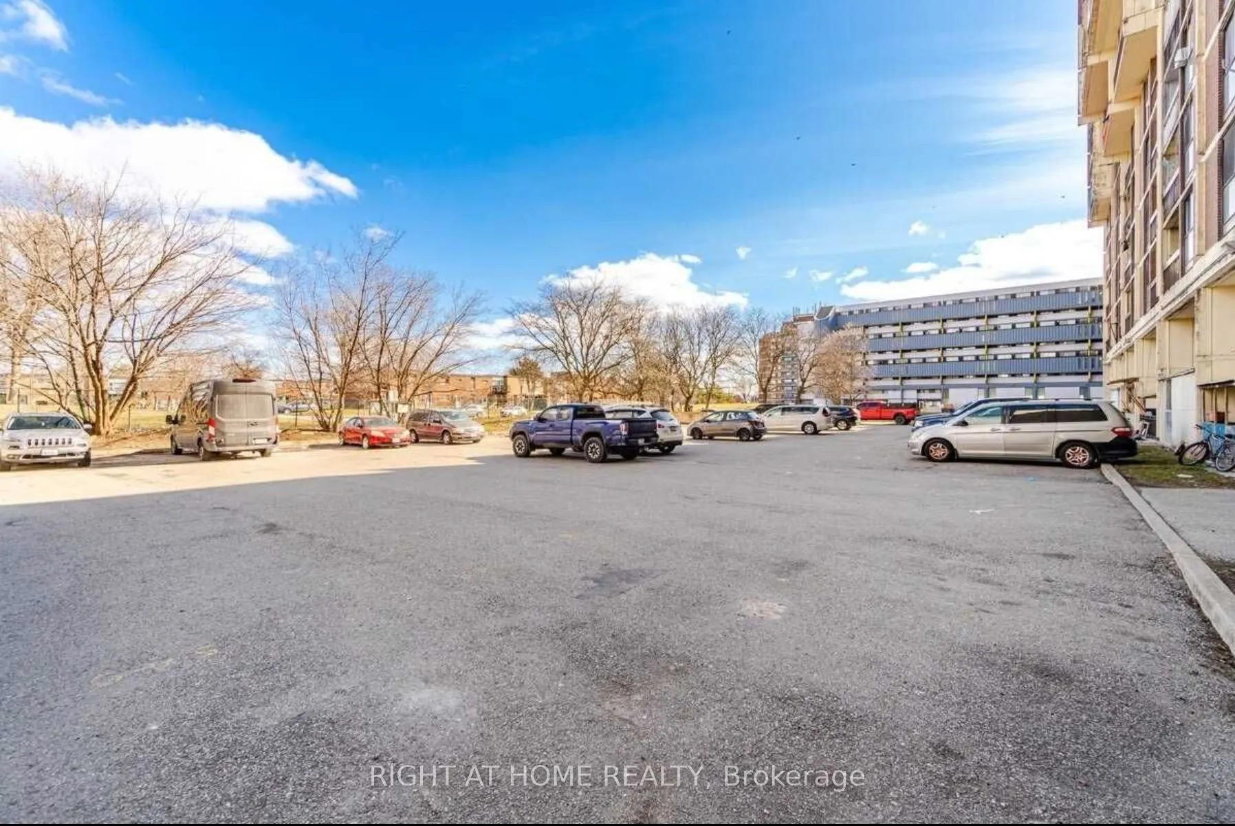 4673 Jane Street, #621