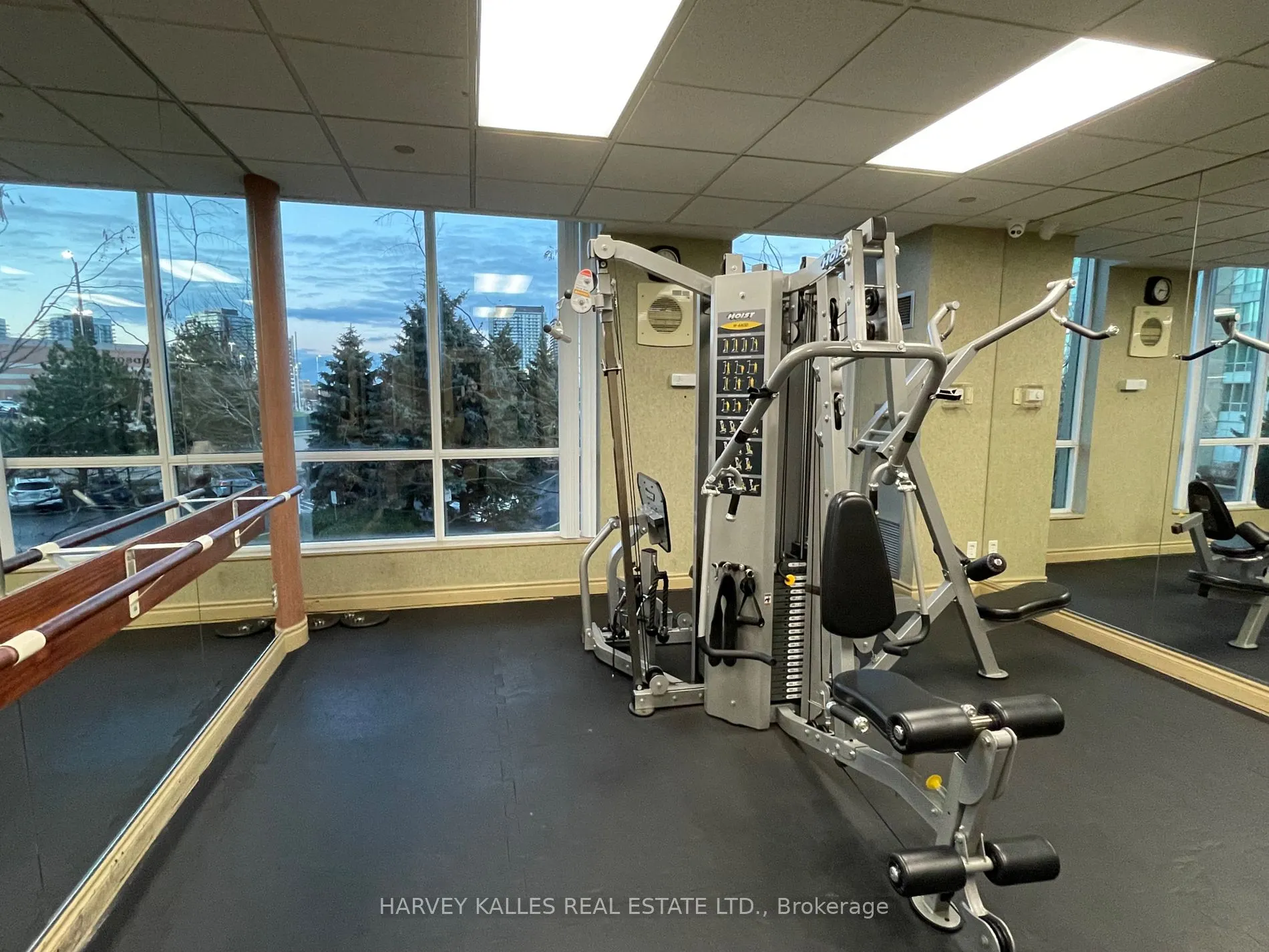 2545 Erin Centre Blvd, #1704