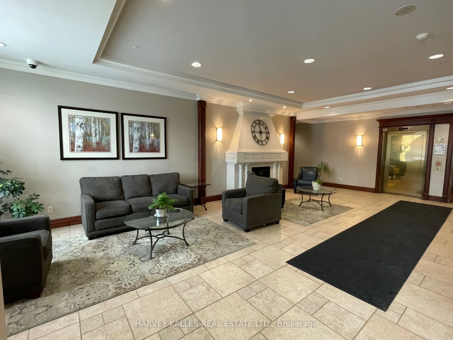2545 Erin Centre Blvd, #1704