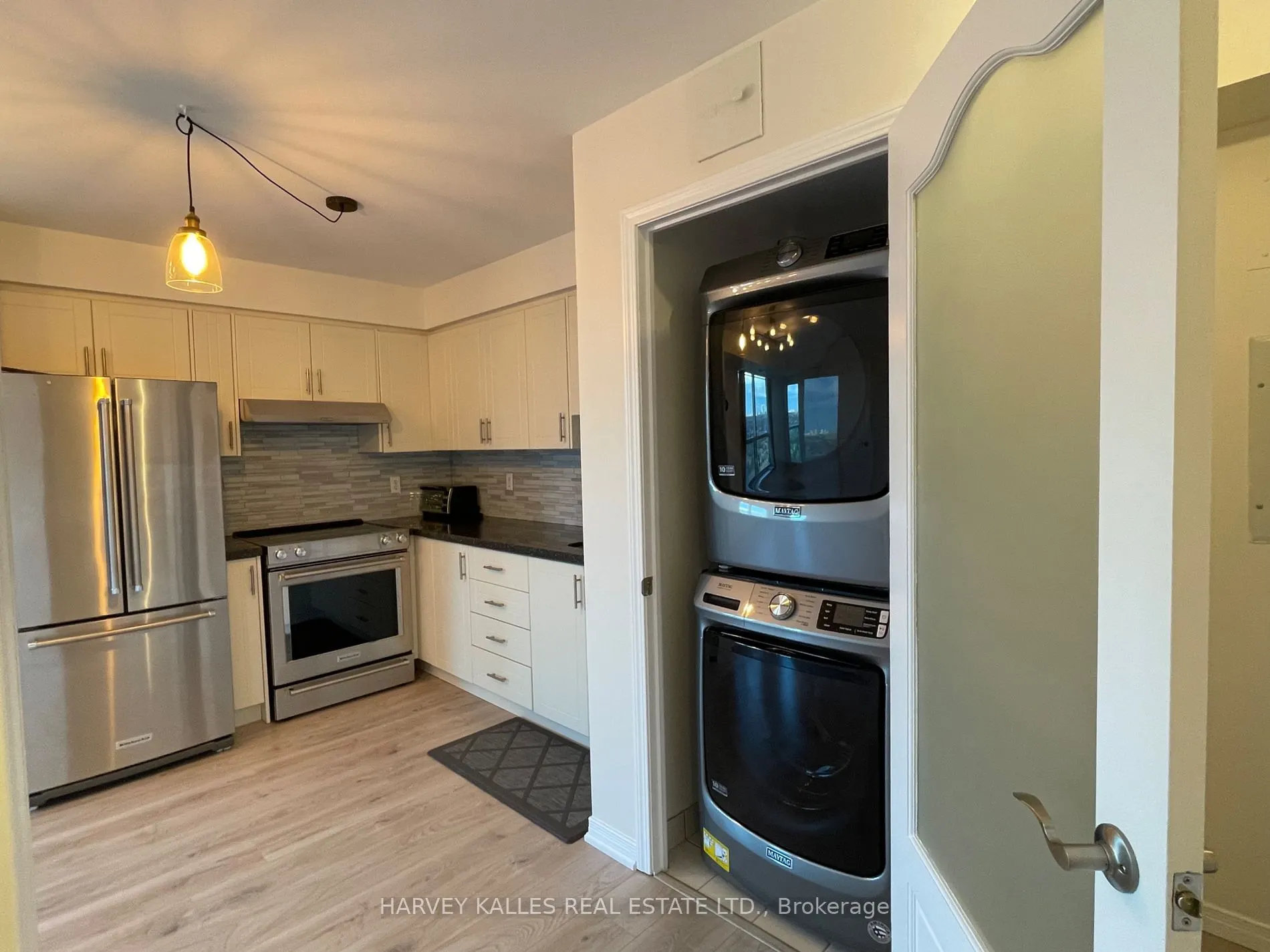 2545 Erin Centre Blvd, #1704