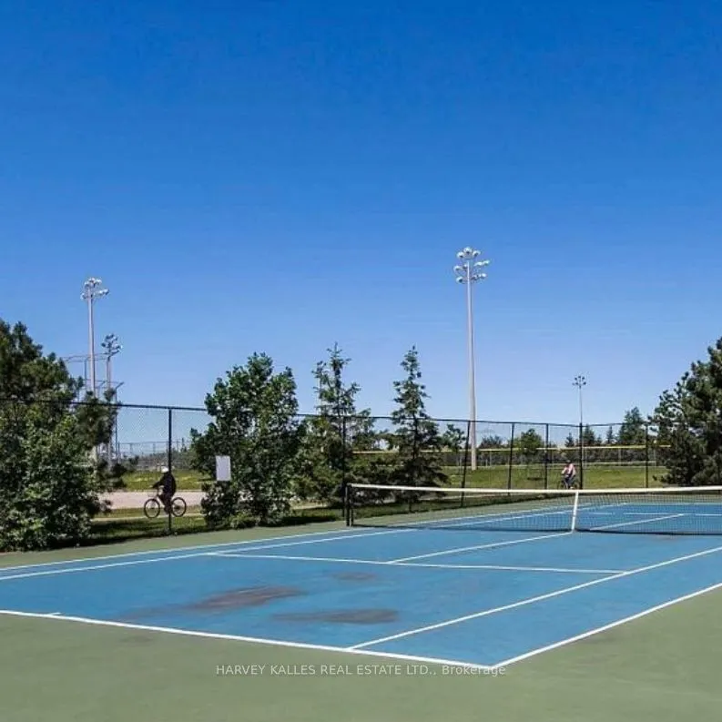 2545 Erin Centre Blvd, #1704