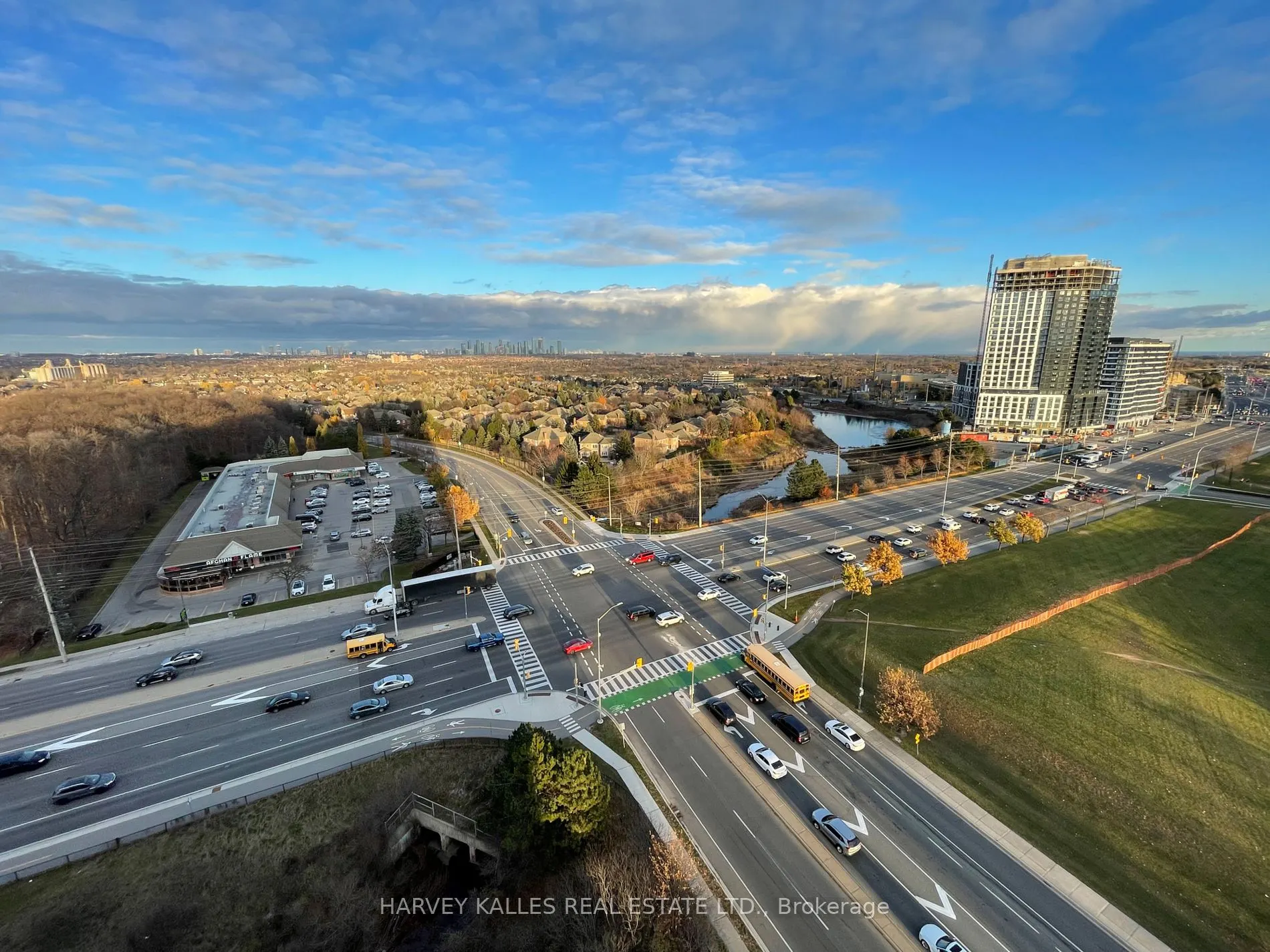 2545 Erin Centre Blvd, #1704
