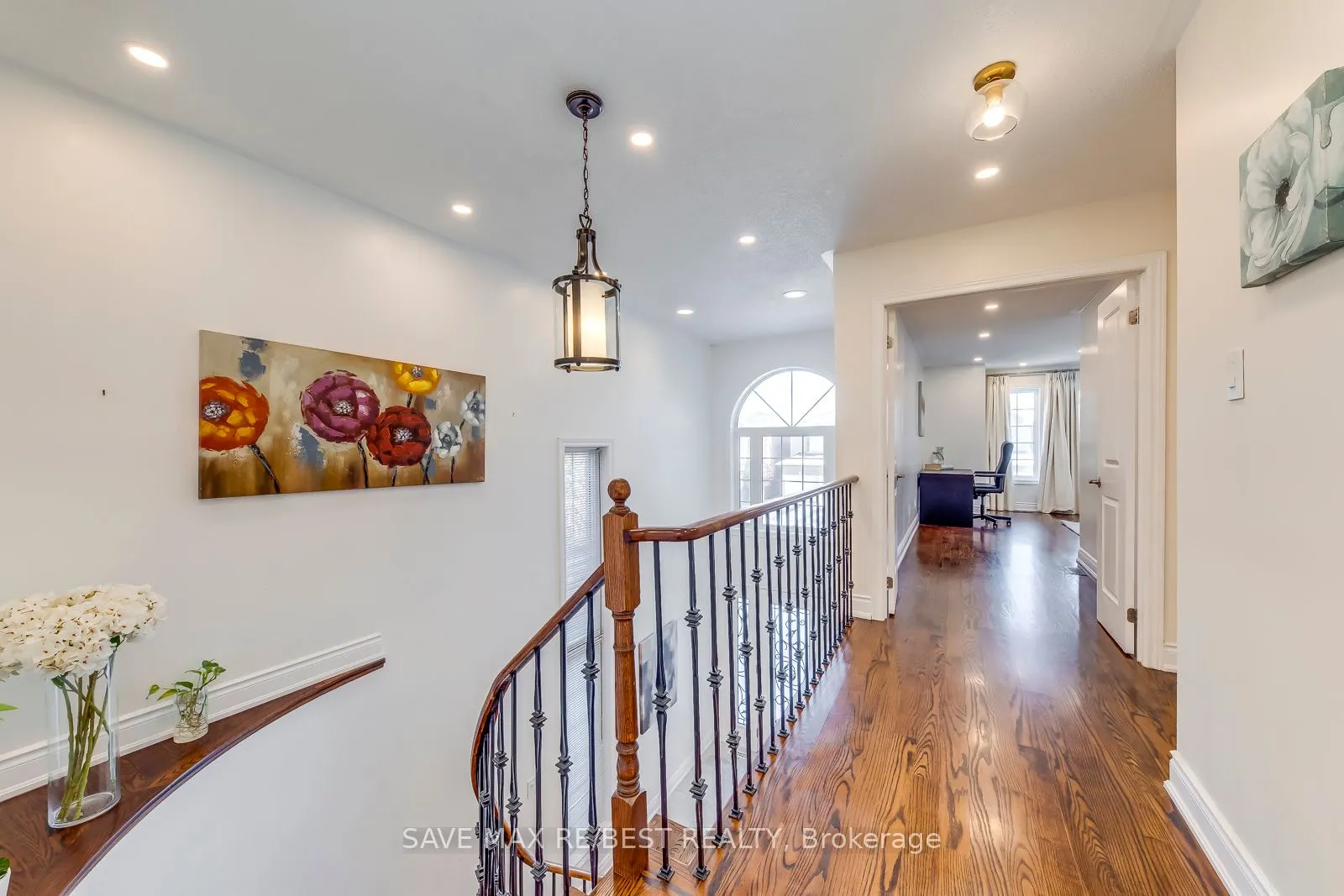 277 Cossack Crt