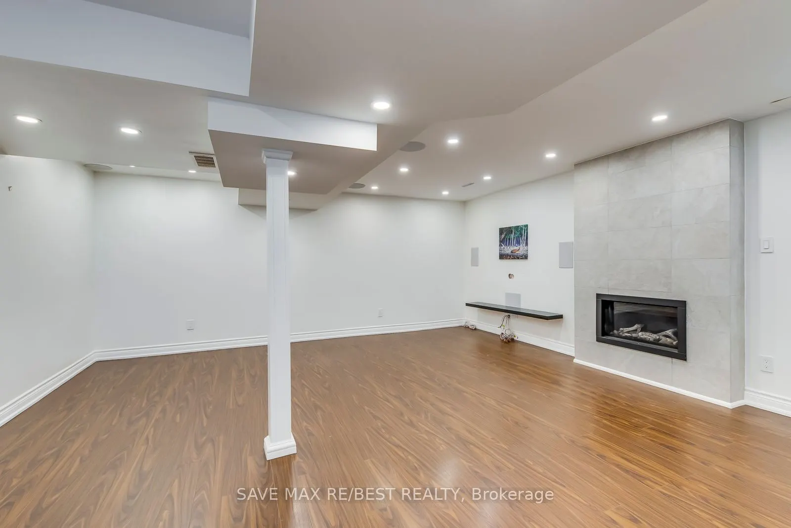 277 Cossack Crt