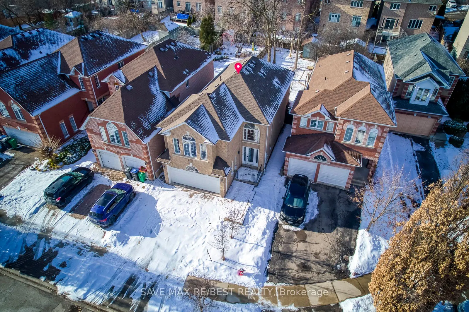 277 Cossack Crt