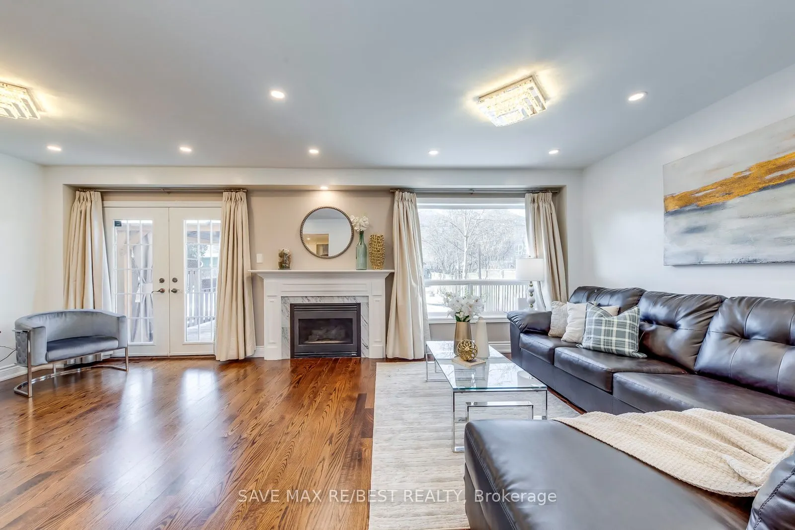 277 Cossack Crt