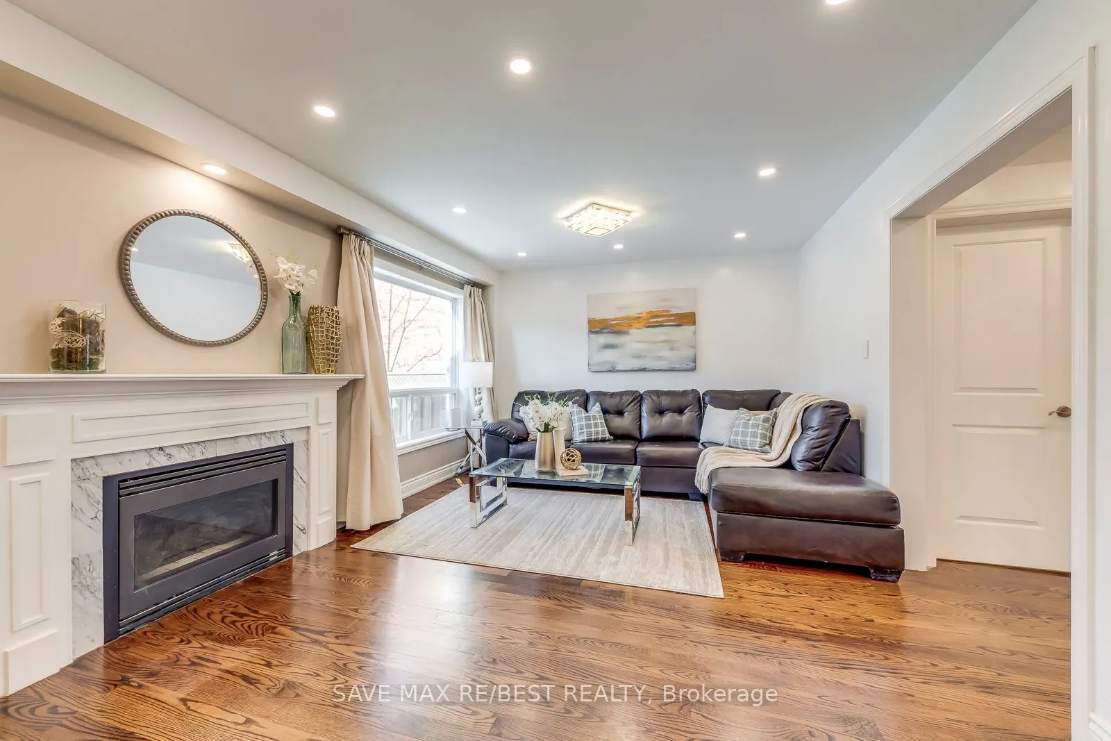 277 Cossack Crt