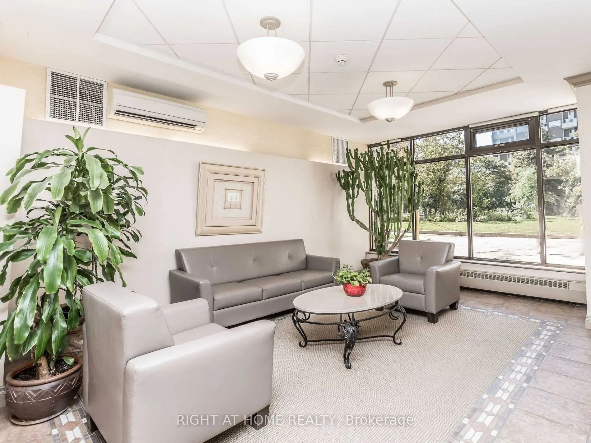 65 Southport St, #1001