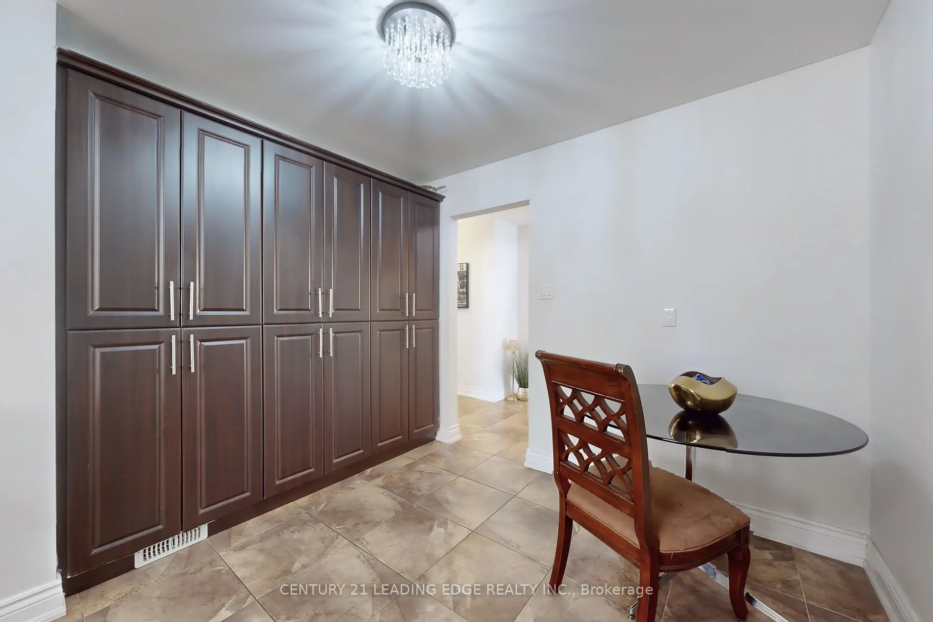 17 Jardine St