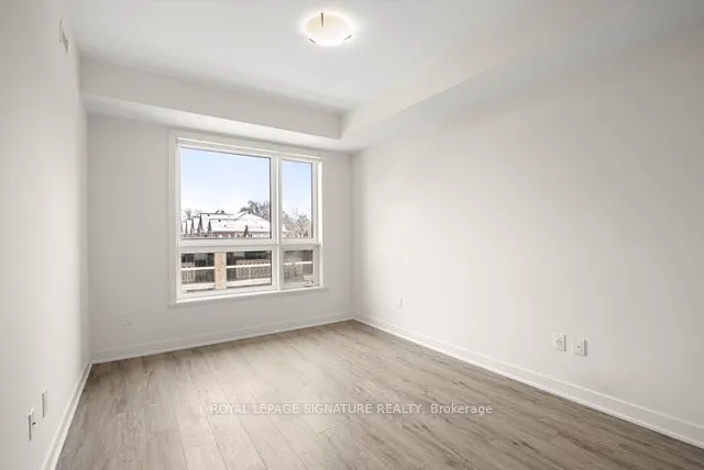 340 Plains Rd E, #208