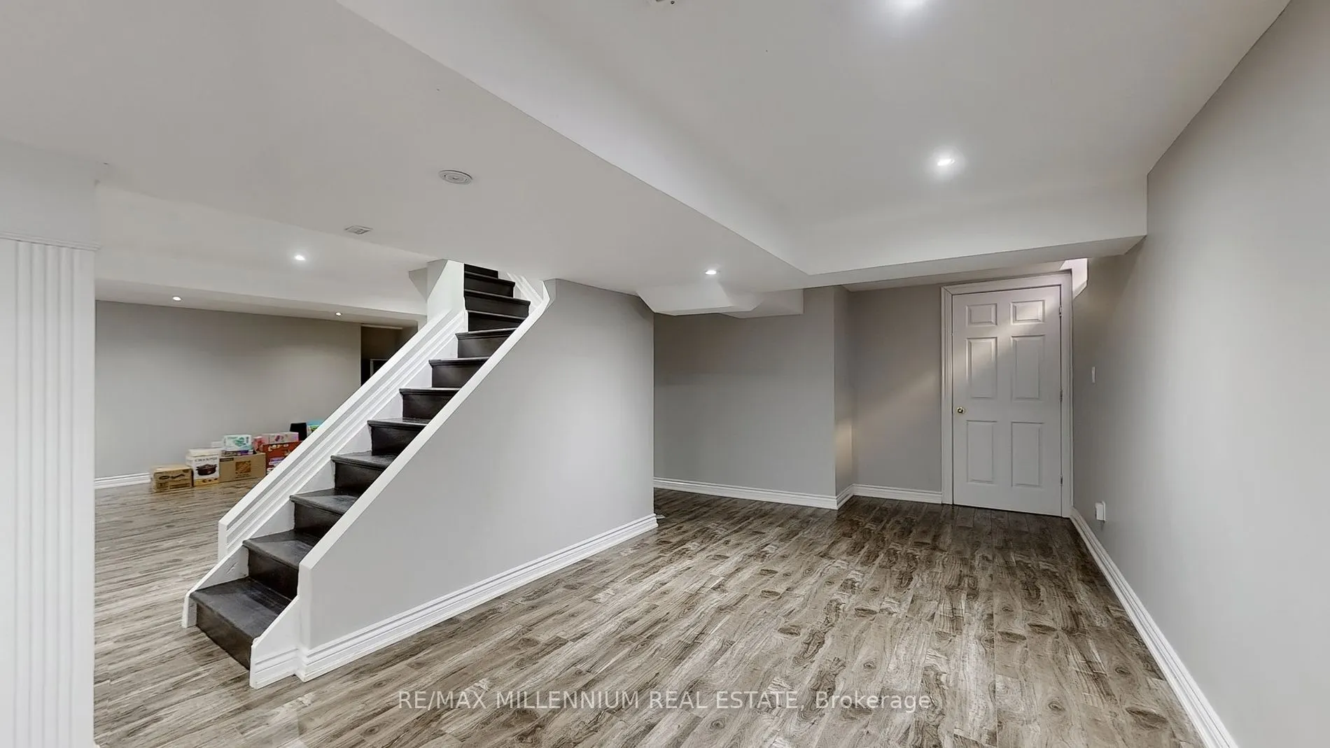 27 Dundalk Cres