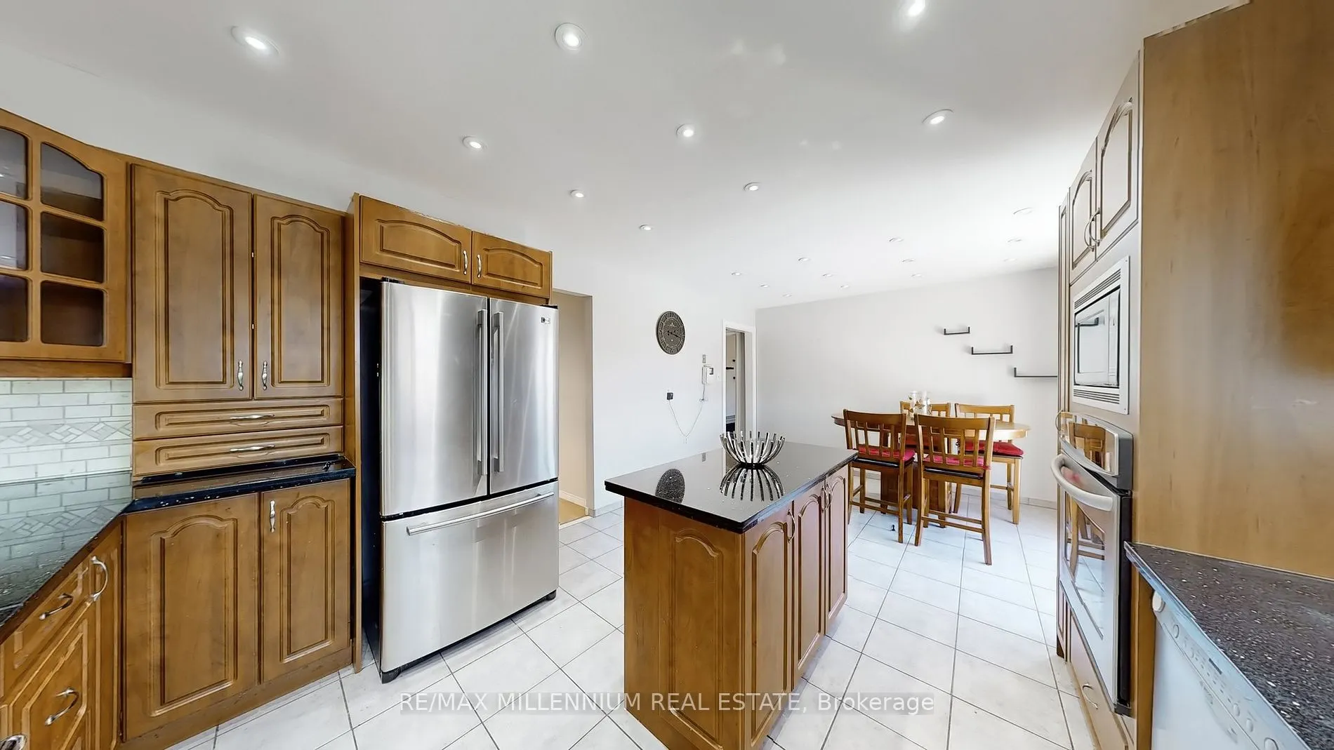 27 Dundalk Cres