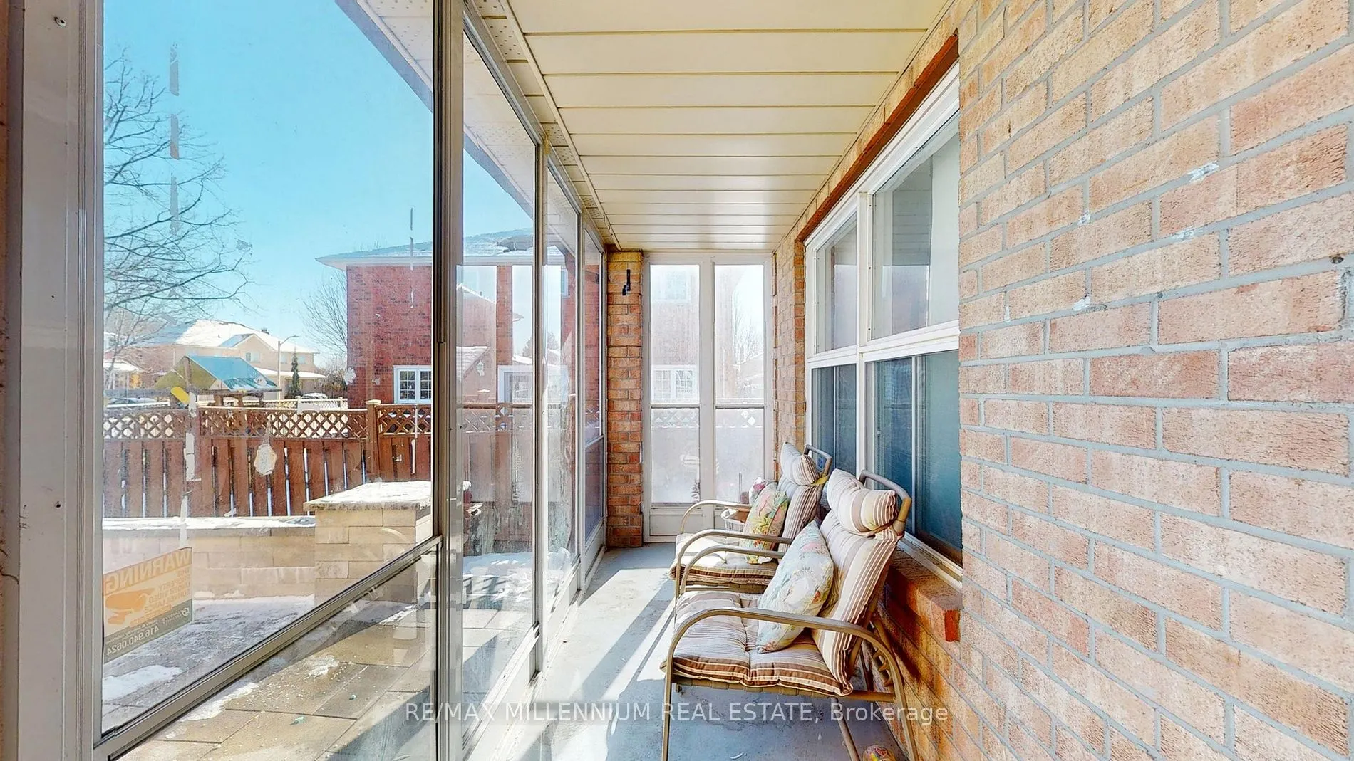 27 Dundalk Cres