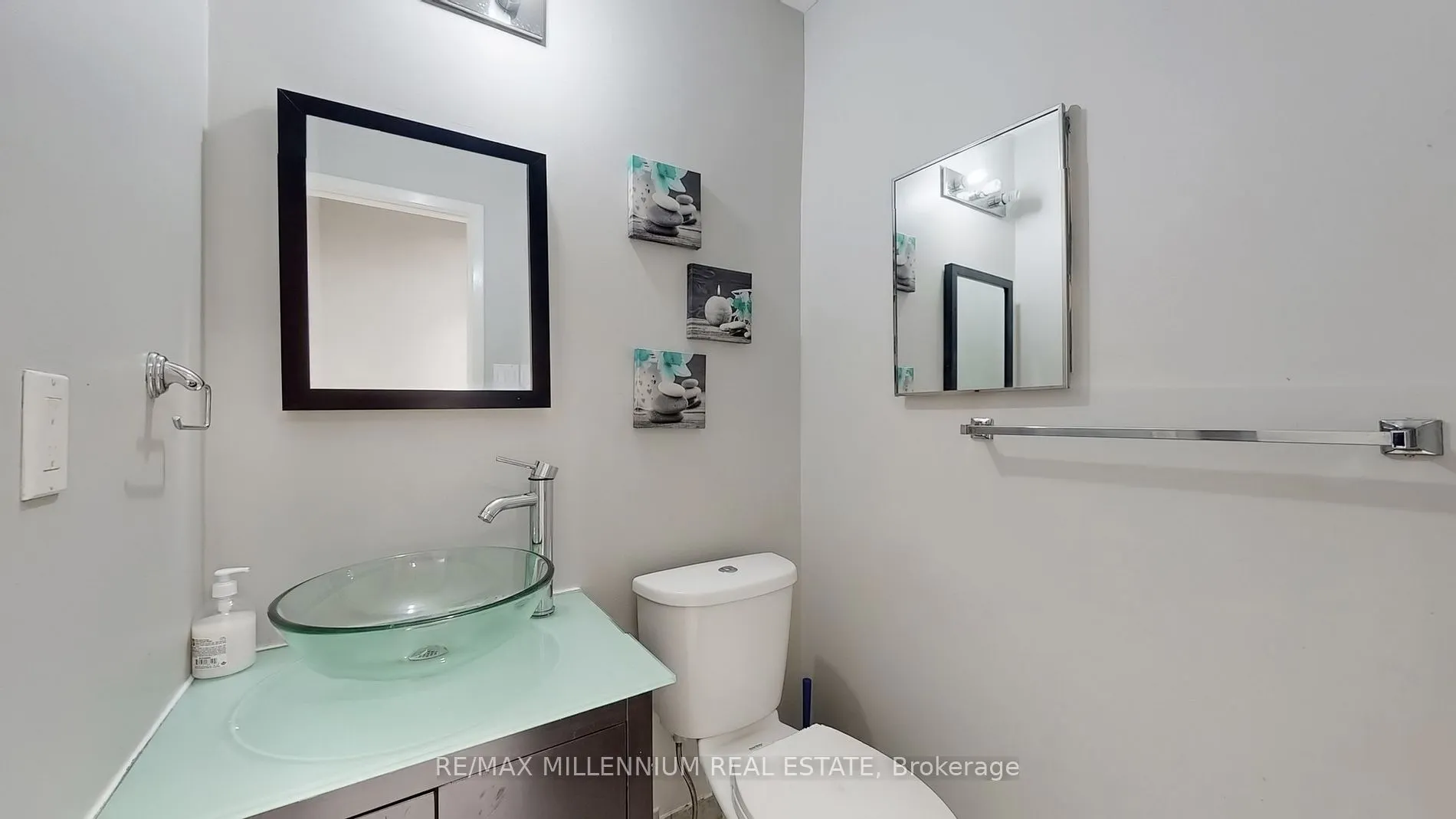27 Dundalk Cres