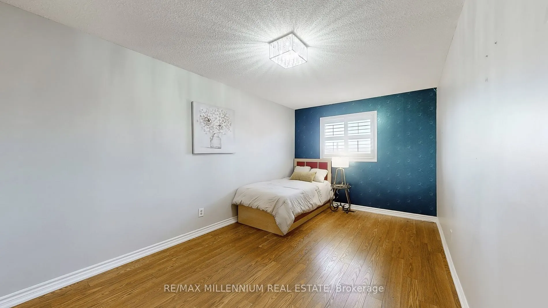 27 Dundalk Cres