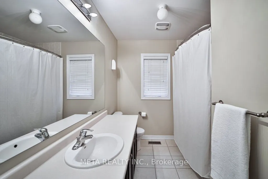 4597 Centretown Way