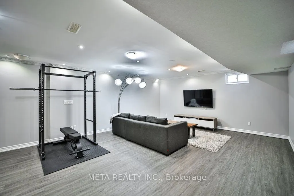 4597 Centretown Way