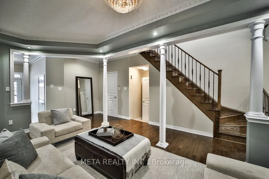 4597 Centretown Way