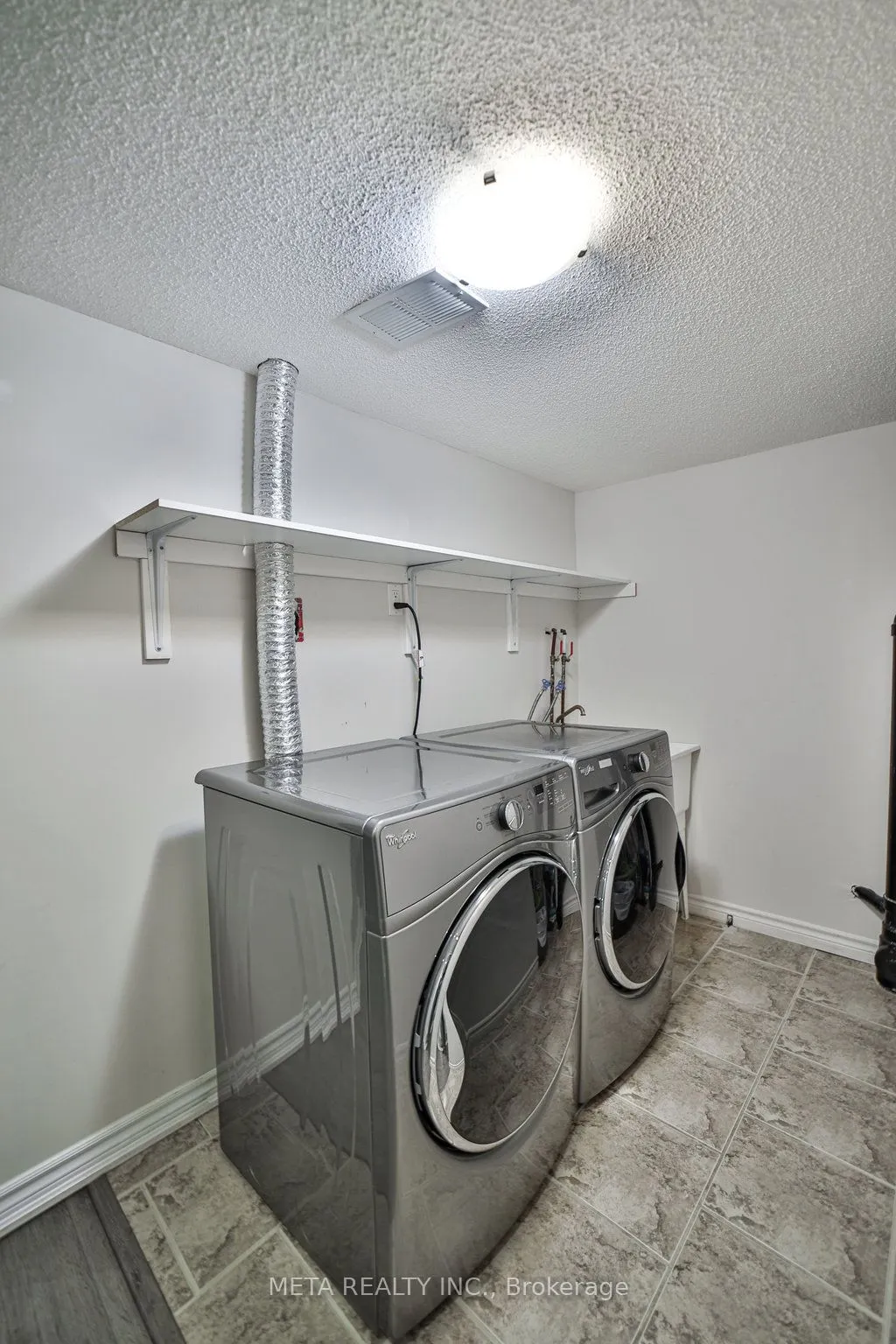 4597 Centretown Way