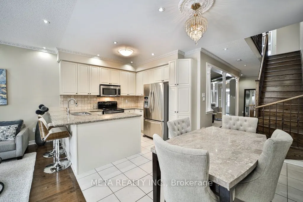 4597 Centretown Way