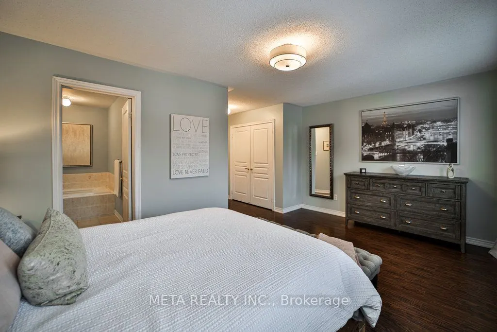 4597 Centretown Way
