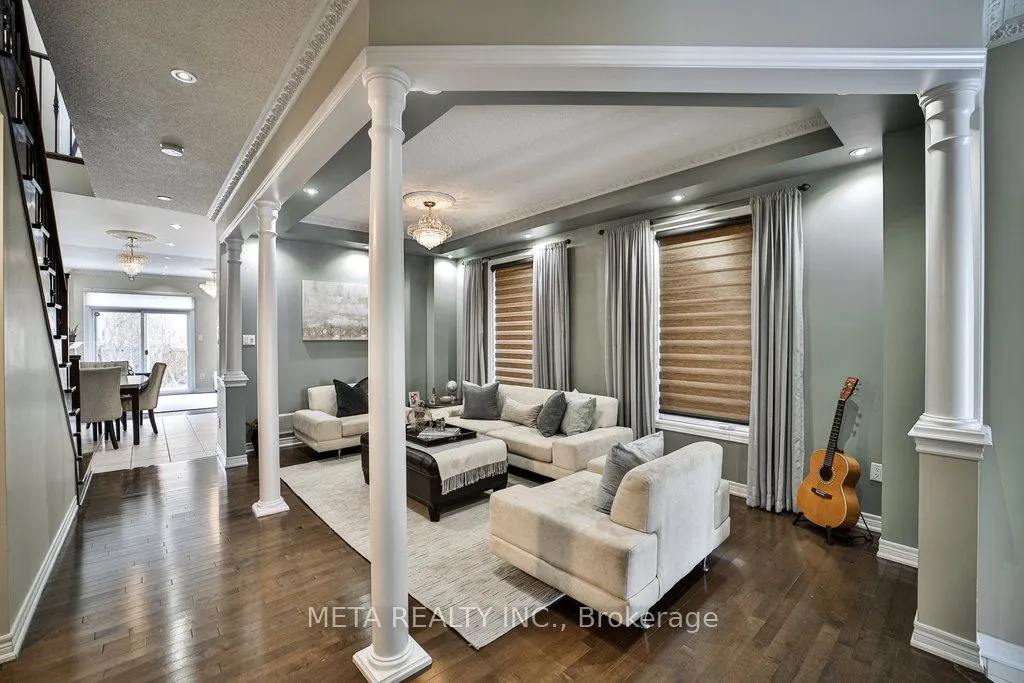 4597 Centretown Way