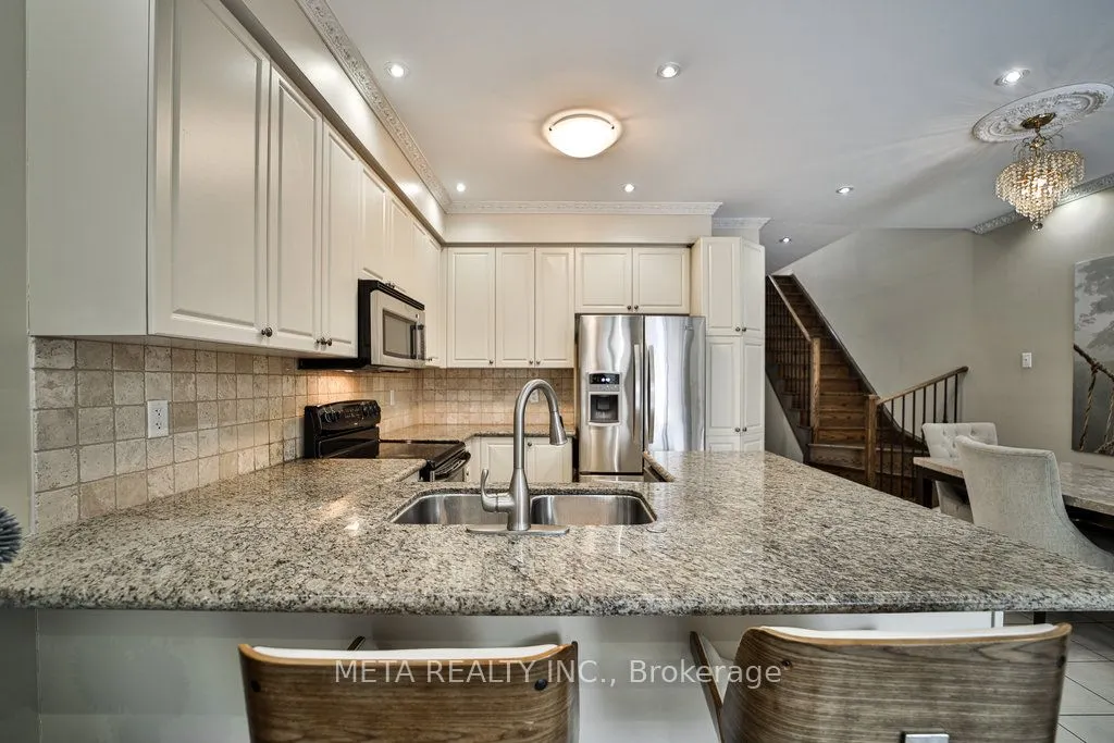 4597 Centretown Way