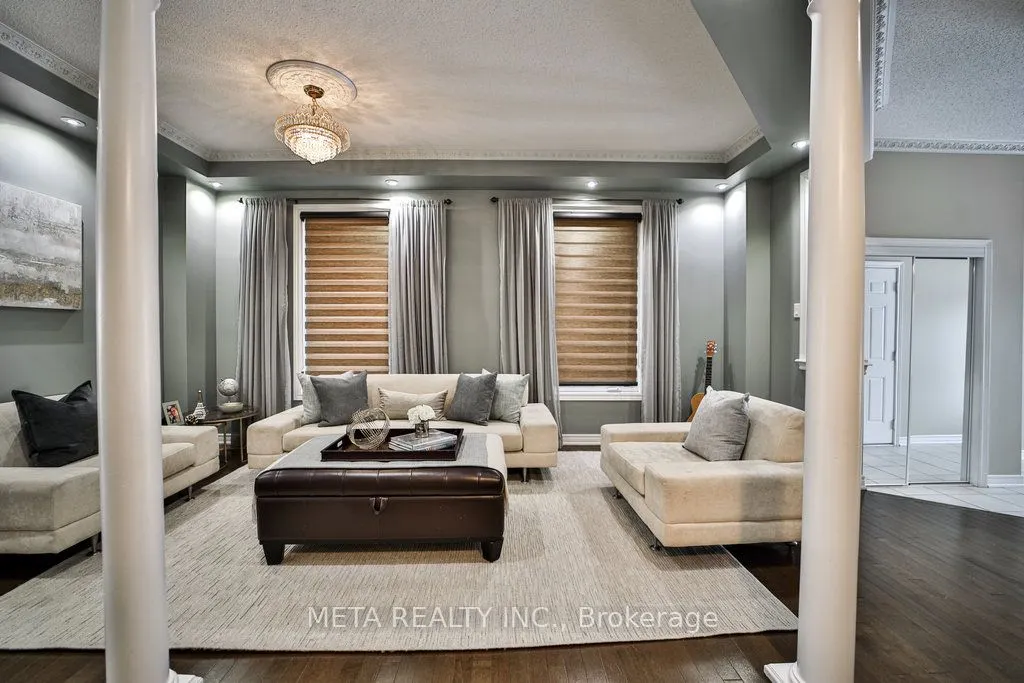 4597 Centretown Way