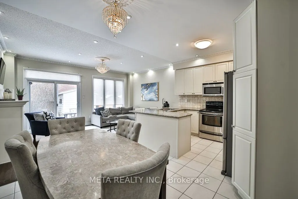 4597 Centretown Way