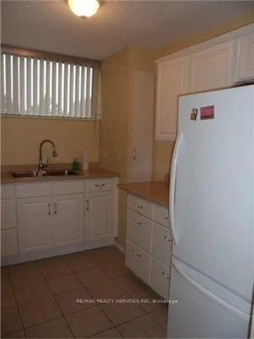 4689 Jane Street, #409