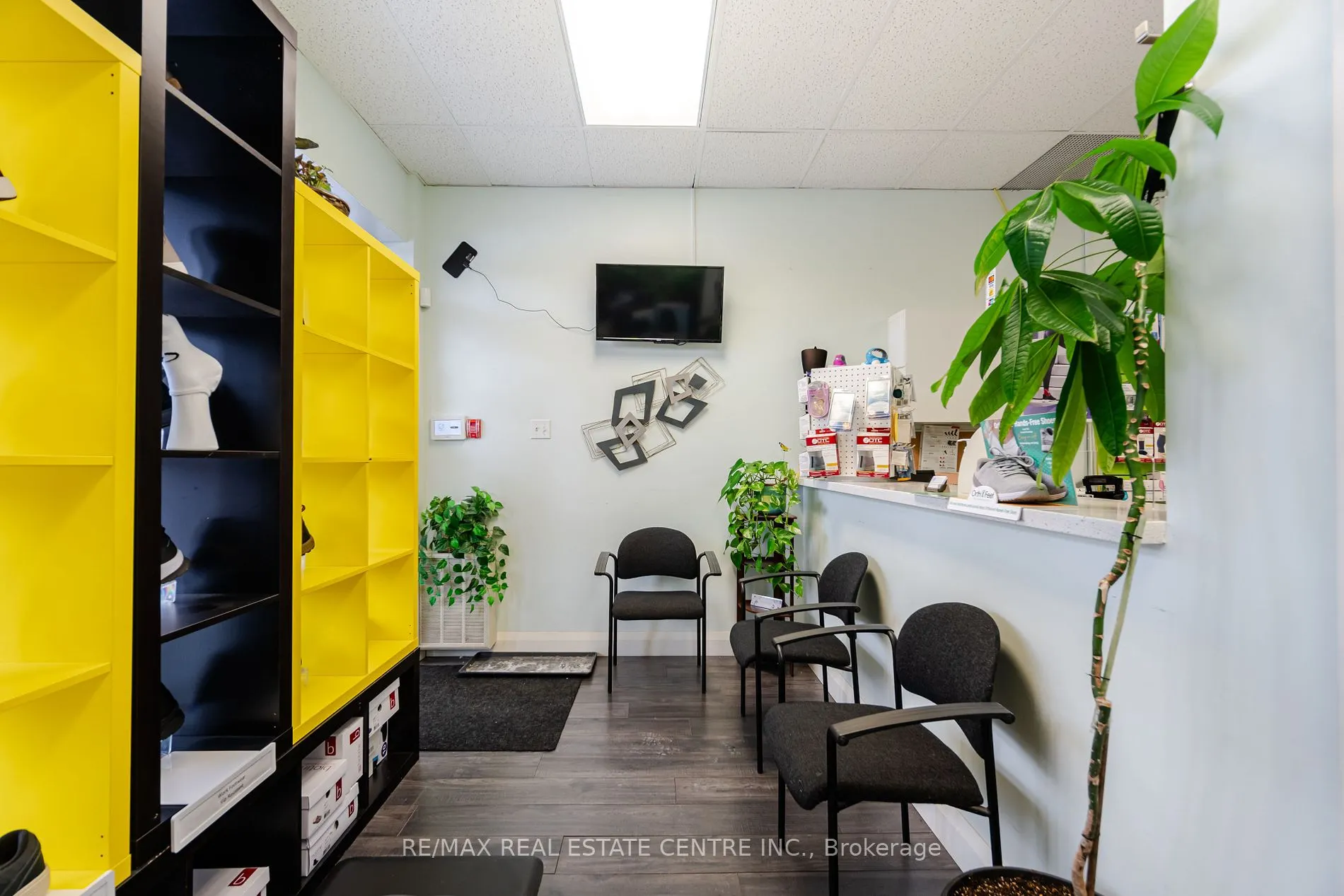 5291 Lakeshore Road, #8