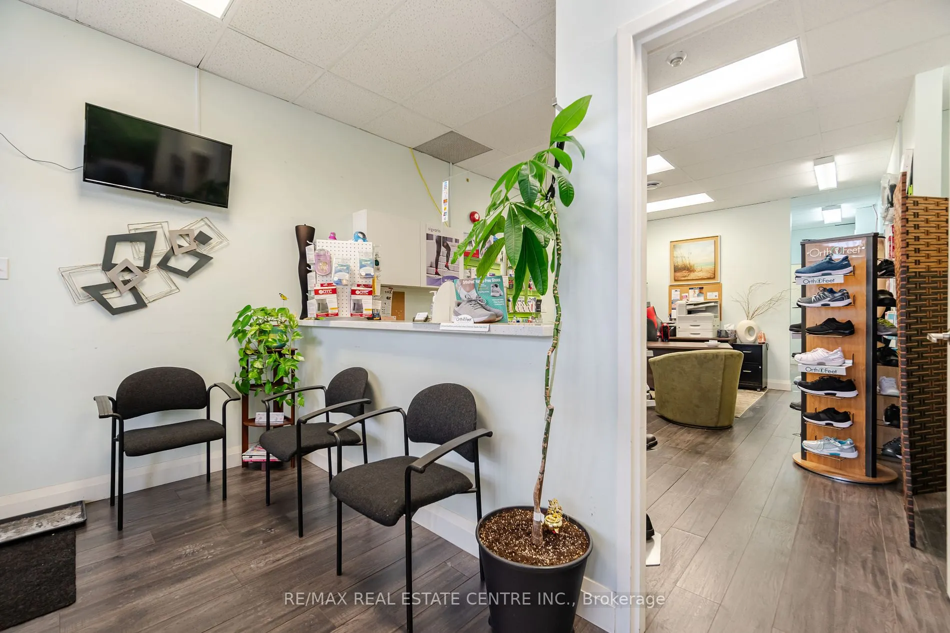 5291 Lakeshore Road, #8
