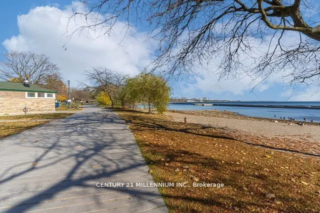 1926 Lakeshore Boulevard, #3009