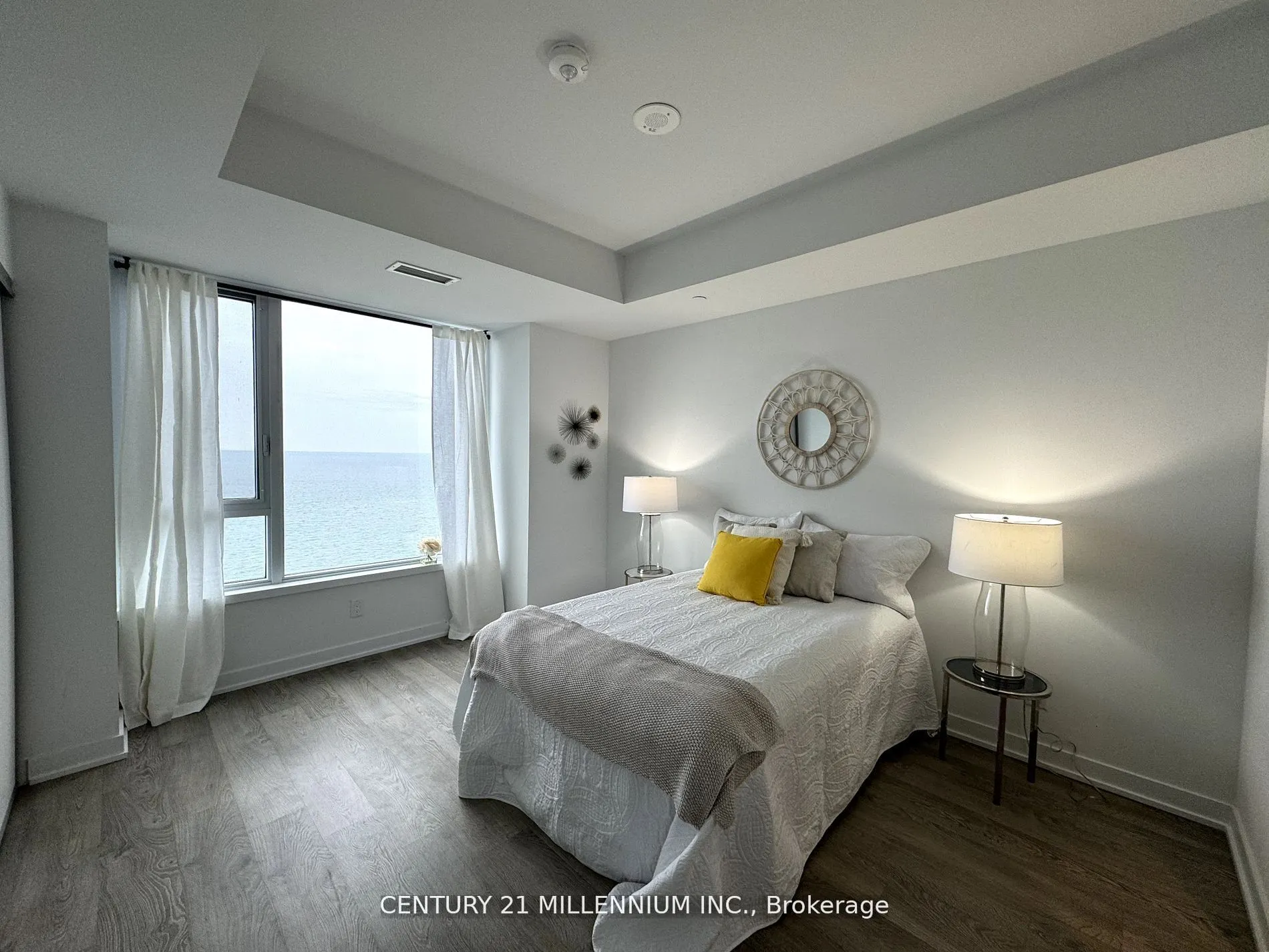 1926 Lakeshore Boulevard, #3009