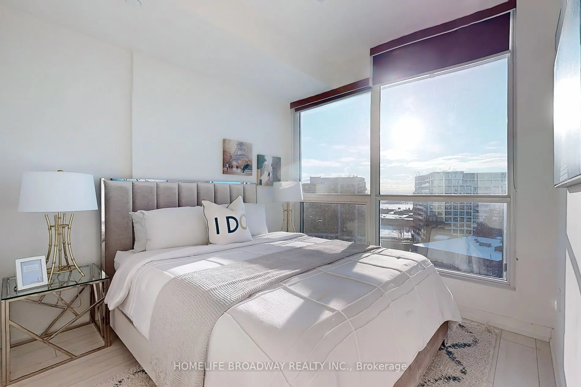 10 De Boers Dr, #1302