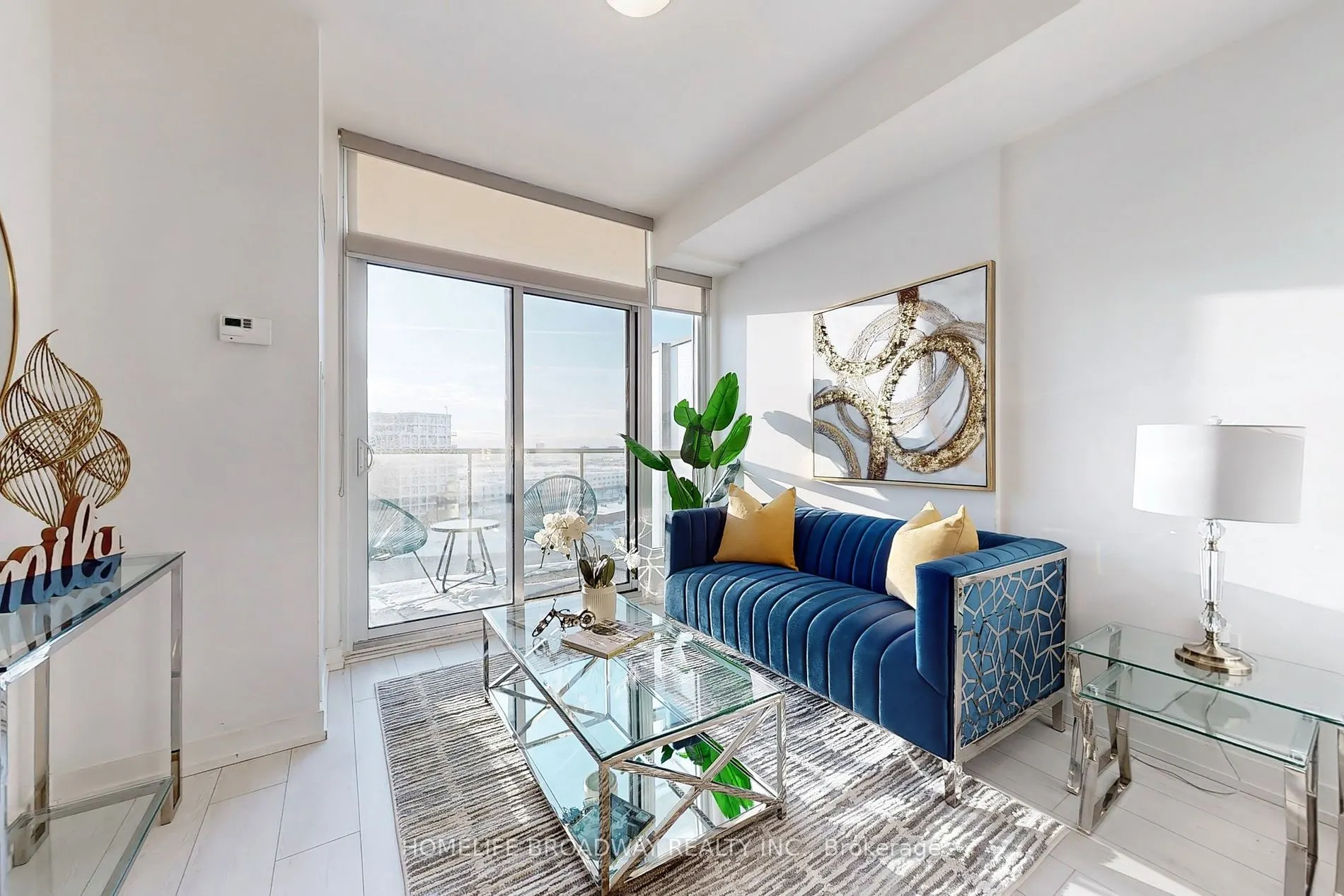 10 De Boers Dr, #1302