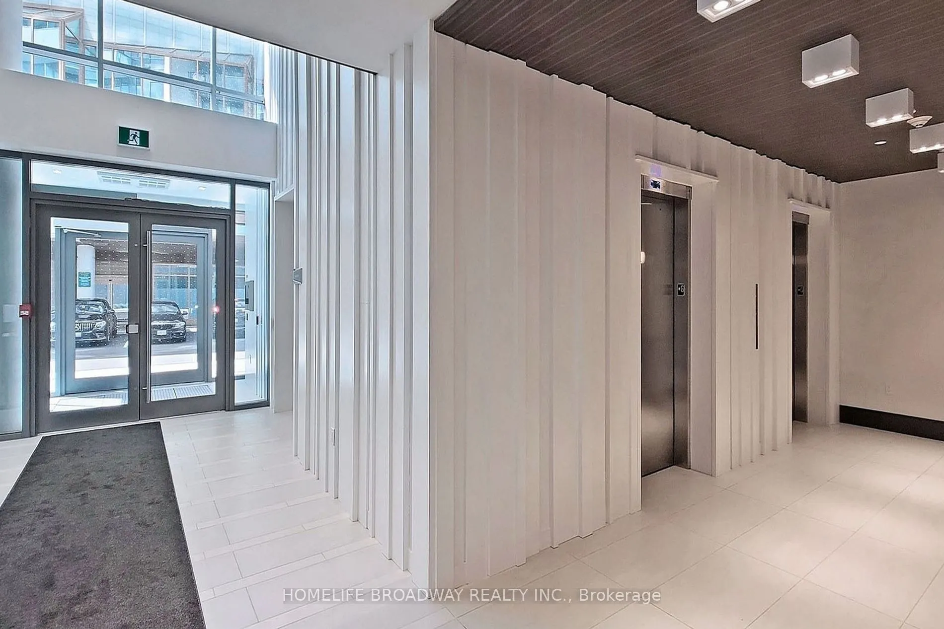 10 De Boers Dr, #1302