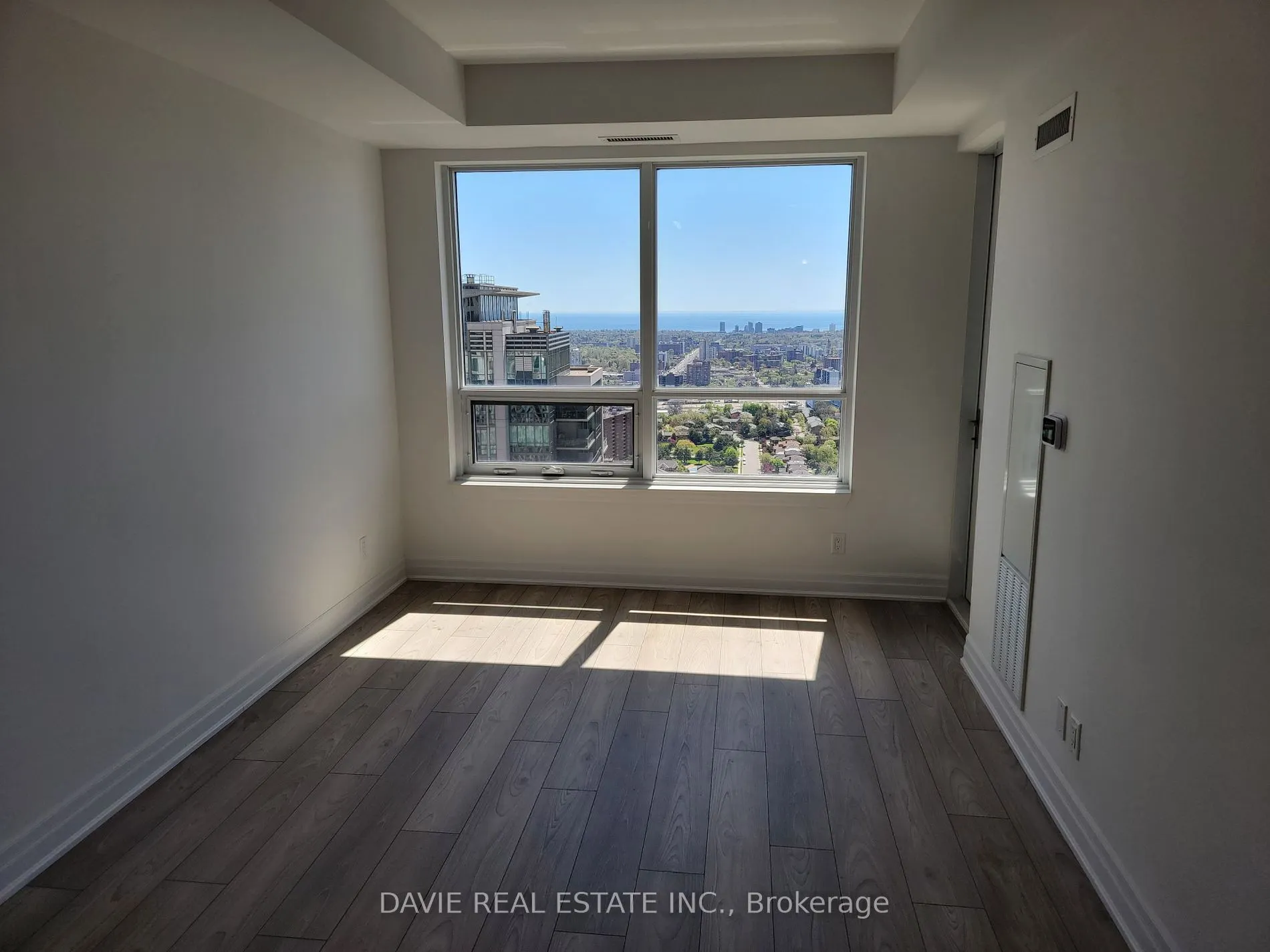 36 Elm Drive W, #3507