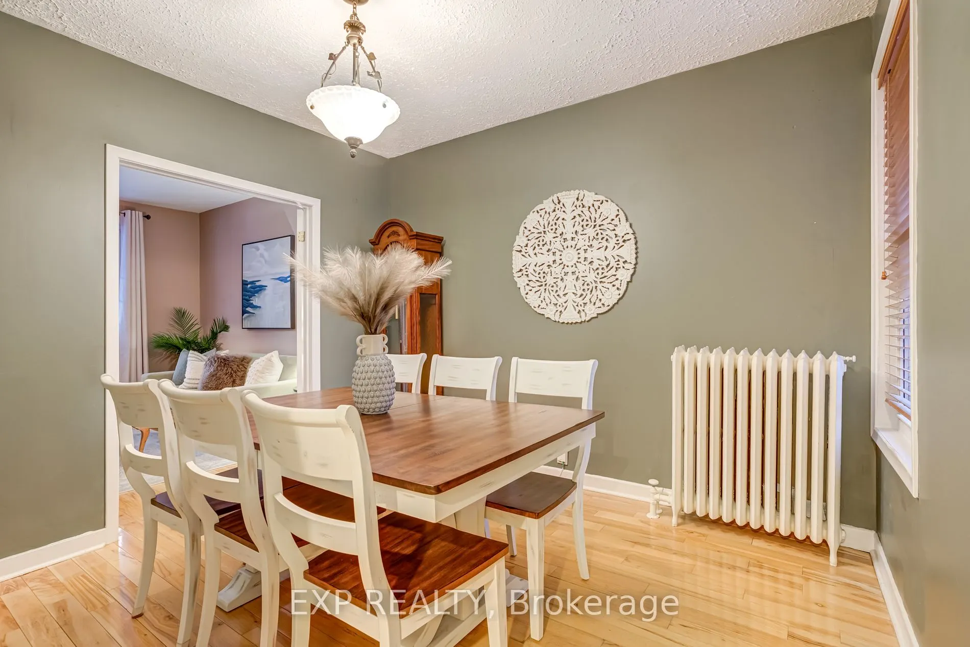 389 Delaware Ave