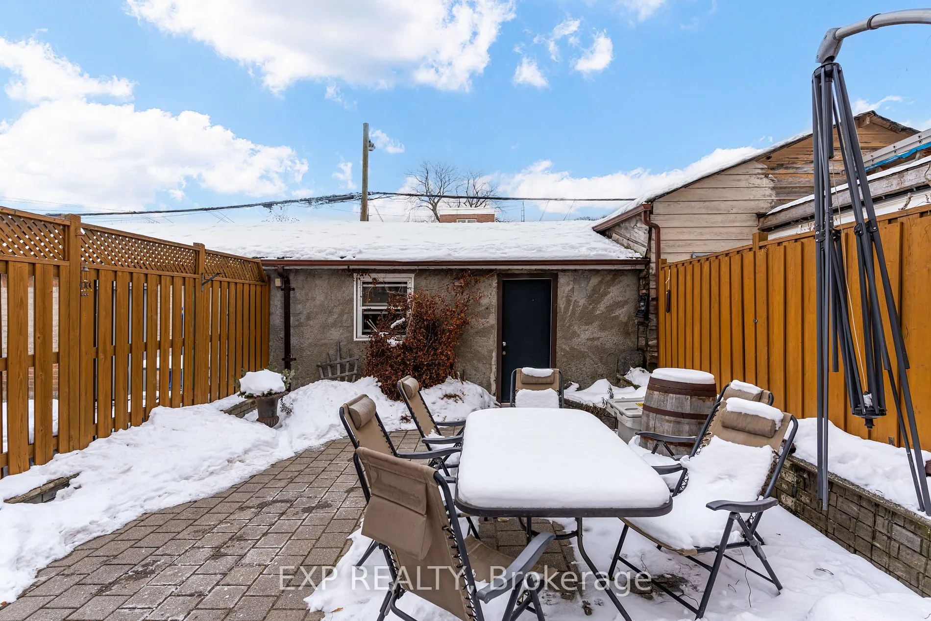 389 Delaware Ave